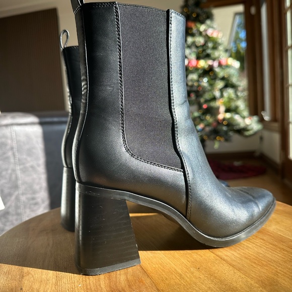 Zara Sleek Black Ankle Booties - Picture 11 of 13